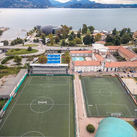 Al Centro Bed & Breakfast Verbania Bagian luar foto