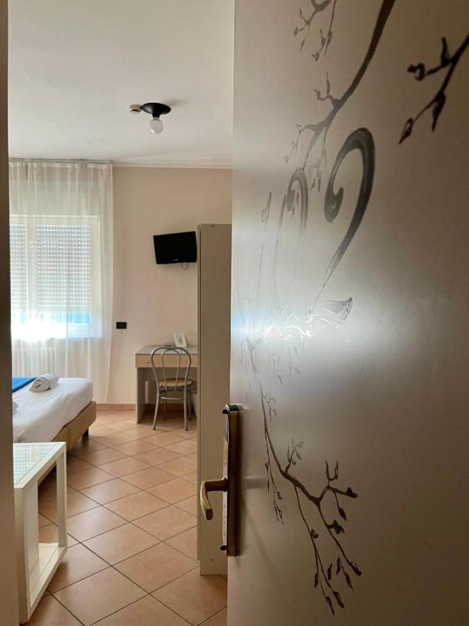 Al Centro Bed & Breakfast Verbania Bagian luar foto