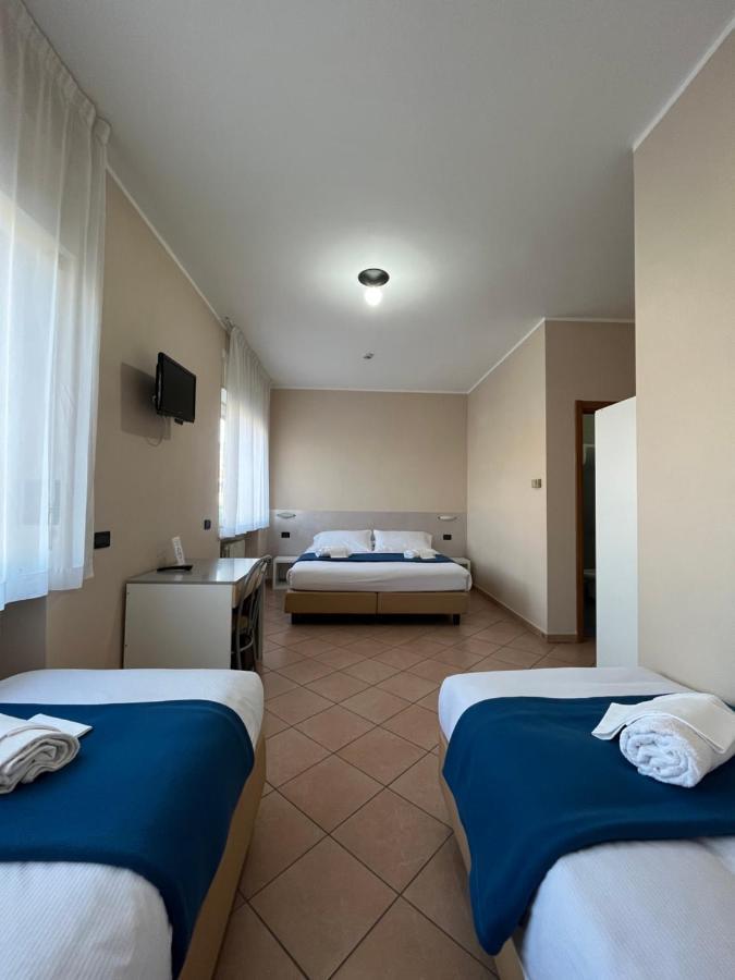 Al Centro Bed & Breakfast Verbania Bagian luar foto