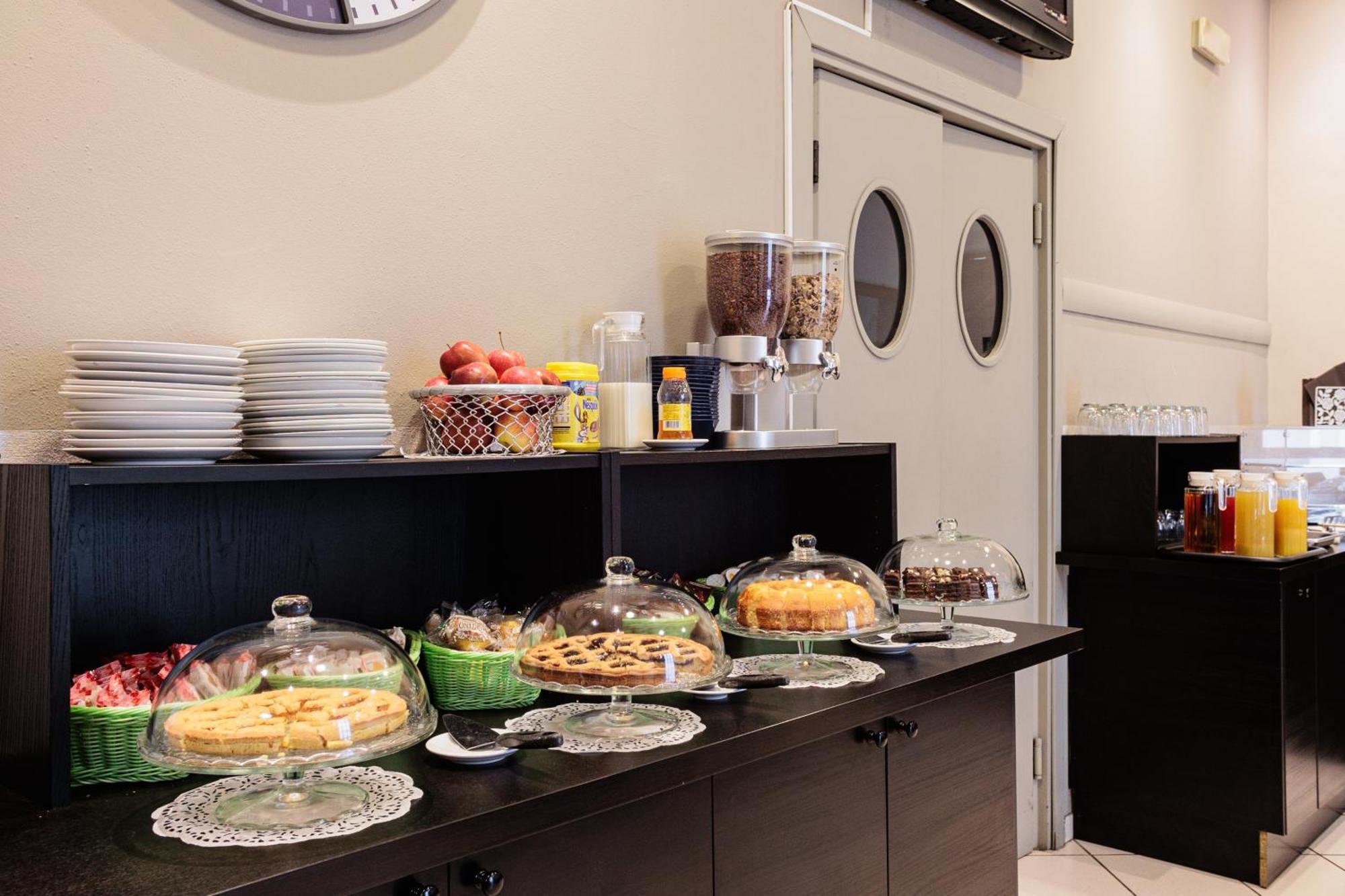 Al Centro Bed & Breakfast Verbania Bagian luar foto